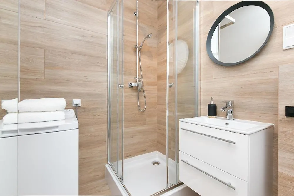 Apartament Apartament White Zajezdnia Wrzeszcz Gdańsk 0*,